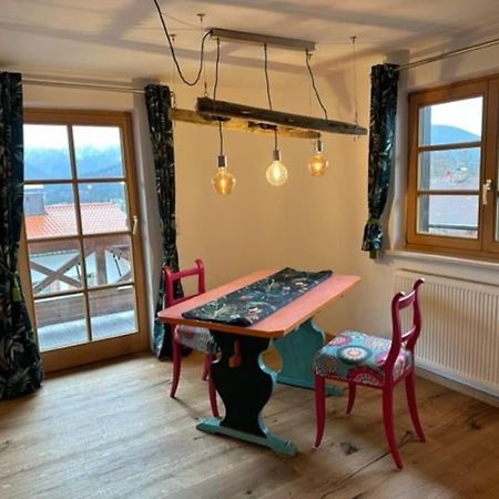 Charmante Farbenfrohe Wohnung Fuer Zwei Fischbachau Zewnętrze zdjęcie